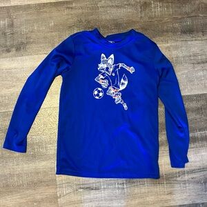 Long sleeve shirt-fox playing soccer